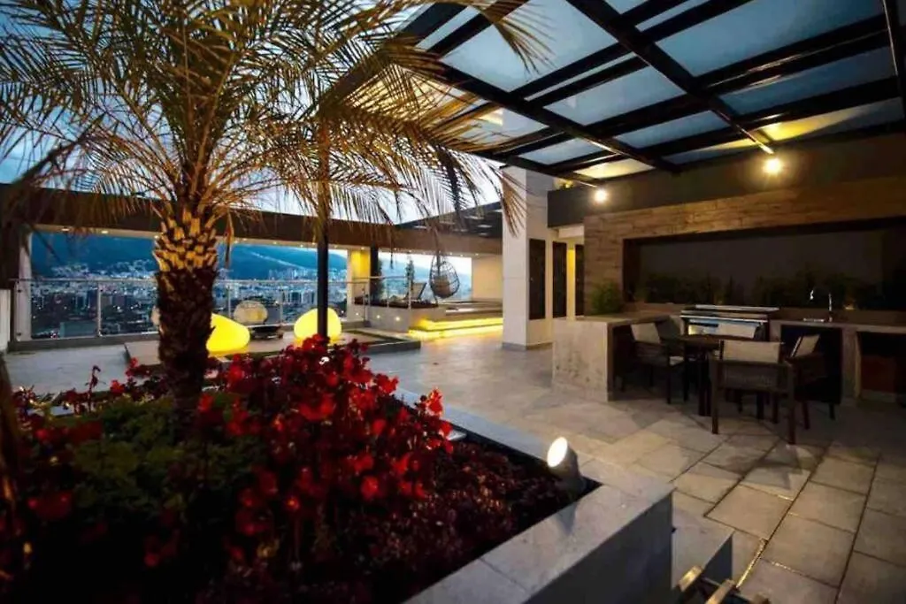 Apartment Modern Suite, Excellent Location! Quito Ecuador