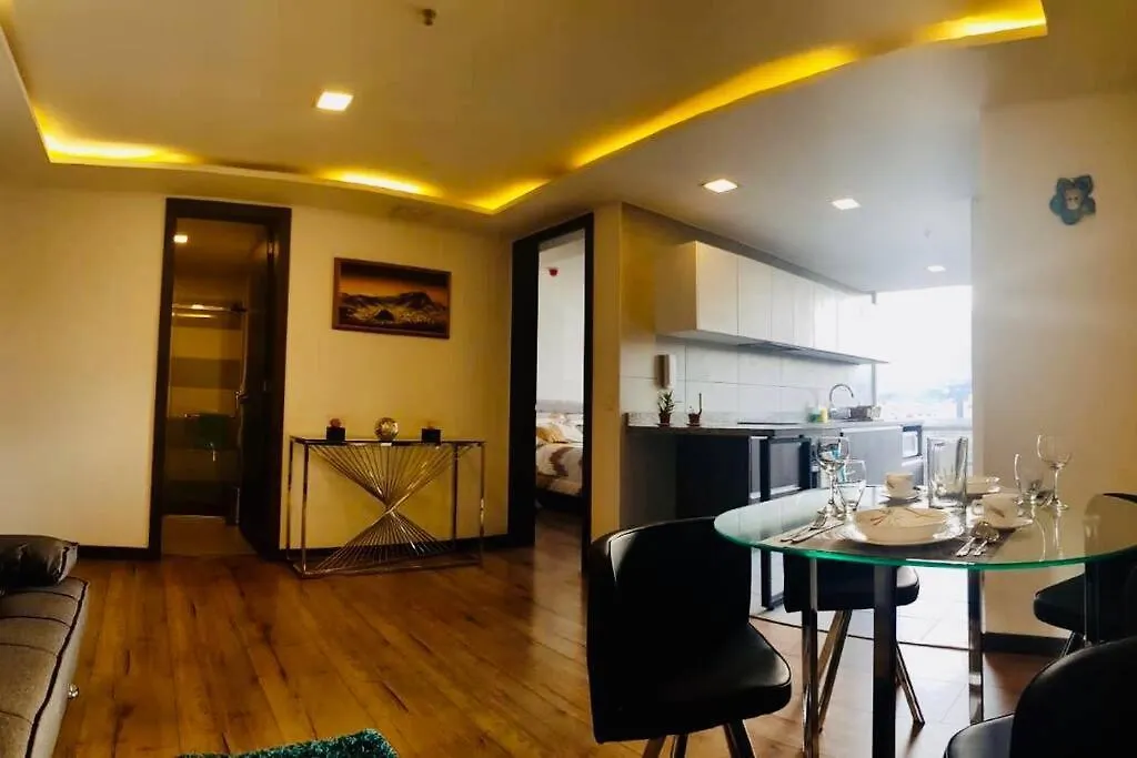 Modern Suite, Excellent Location! Quito Ecuador