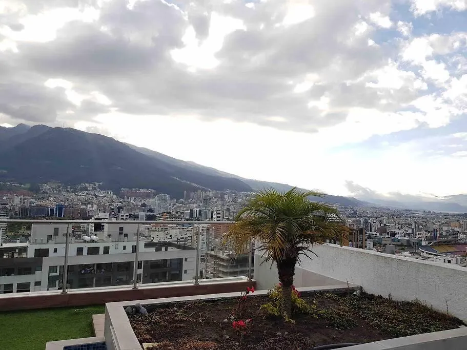 Modern Suite, Excellent Location! Quito